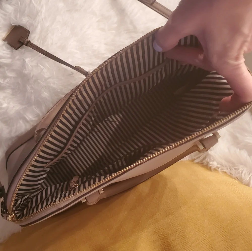 Kate Spade ♠️ bag - Picture 3 of 9